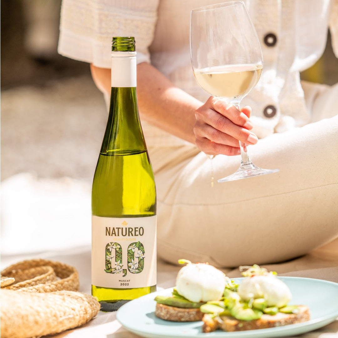 Natureo Muscat Grape Beverage 0.0%, 75cl