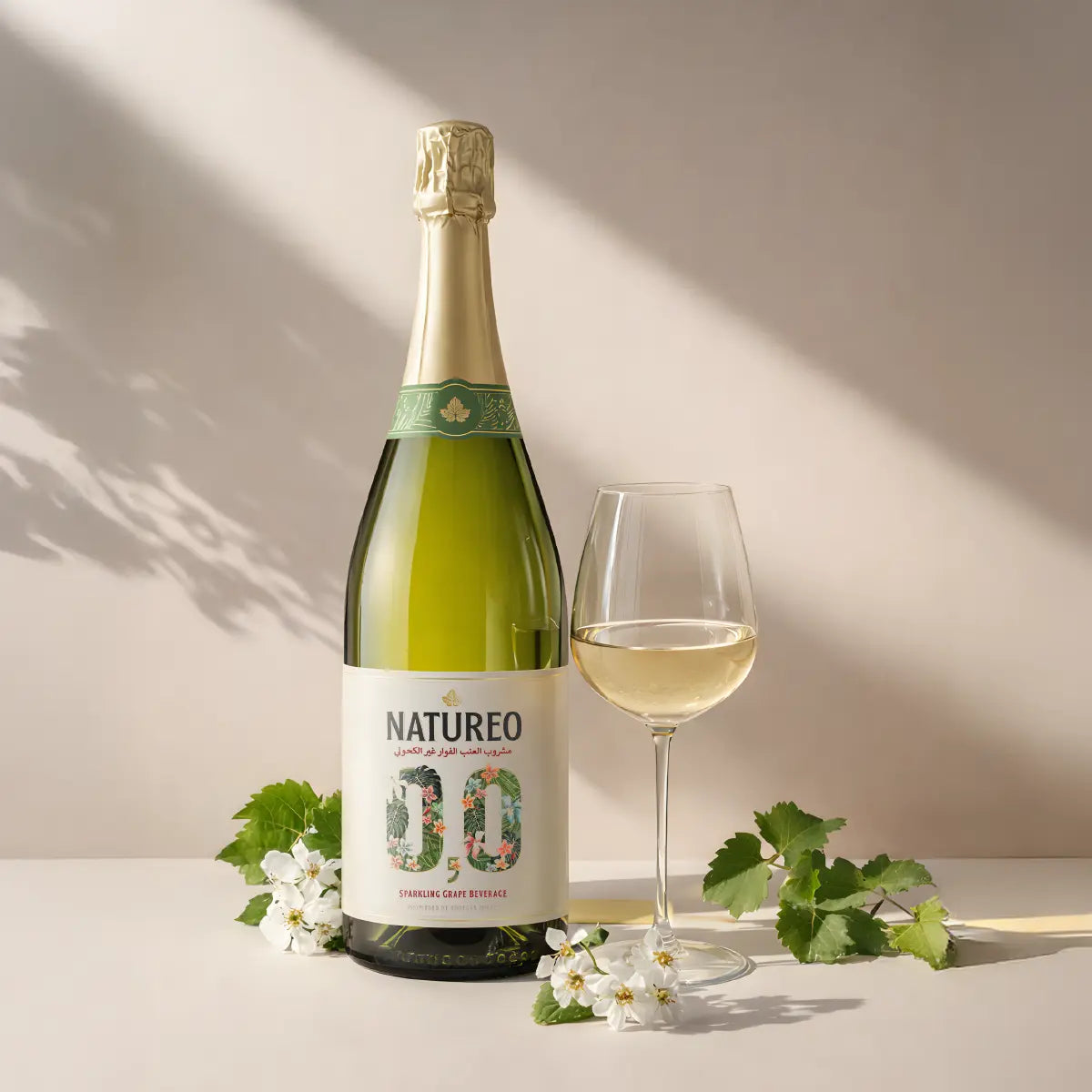 Natureo Sparkling Muscat Grape Beverage 0.0%, 750ml