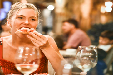 The Italian ritual of Aperitivo - you're essential guide to unwinding this weekend with Martini 0.0 Rosé