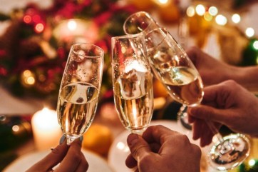 The Ultimate Guide for a Festive and Fun Alcohol-Free Christmas