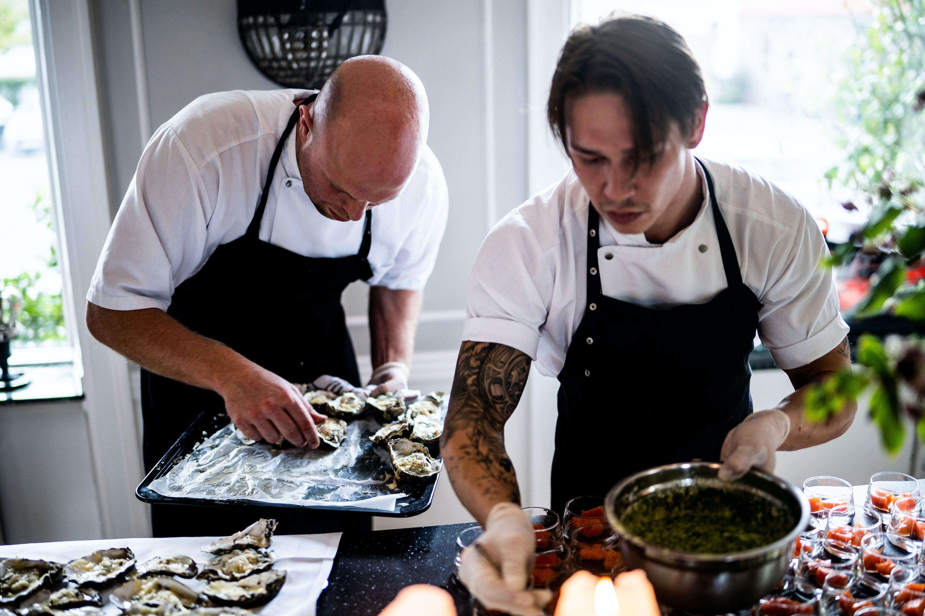 How Hiring a Private Chef Can Be a Valuable Addition to Your Home Dini – Drink Dry